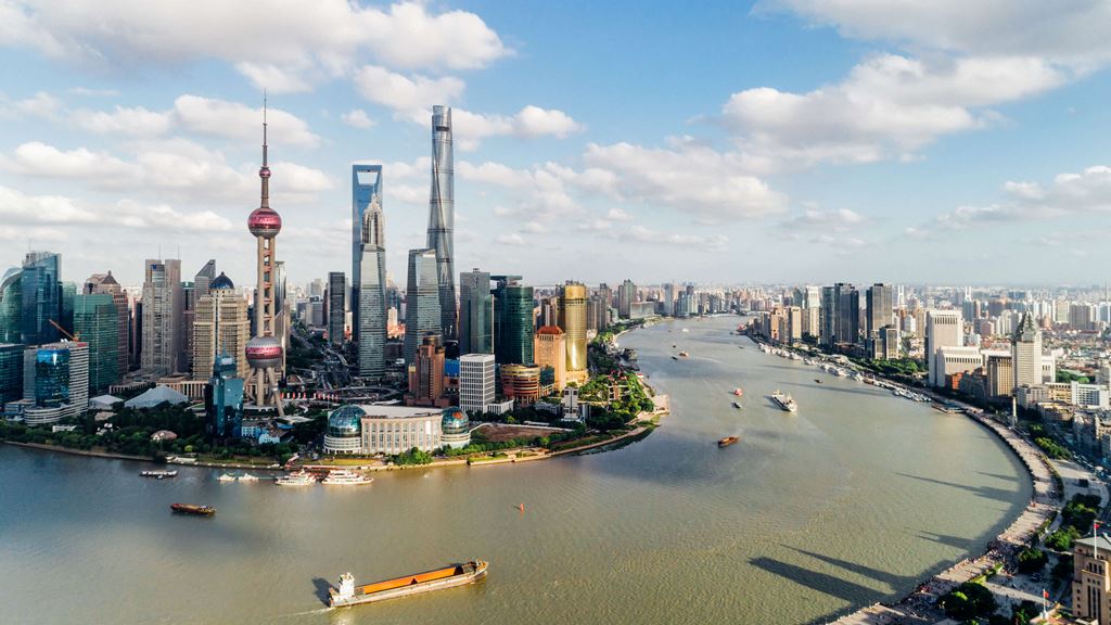 Kina Shanghai Skyline Med Flod